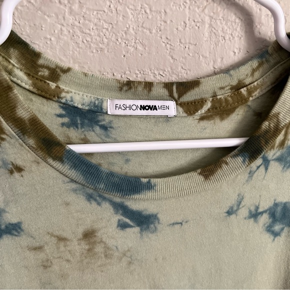 Fashion Nova Mens XL tshirt - Picture 5 of 6